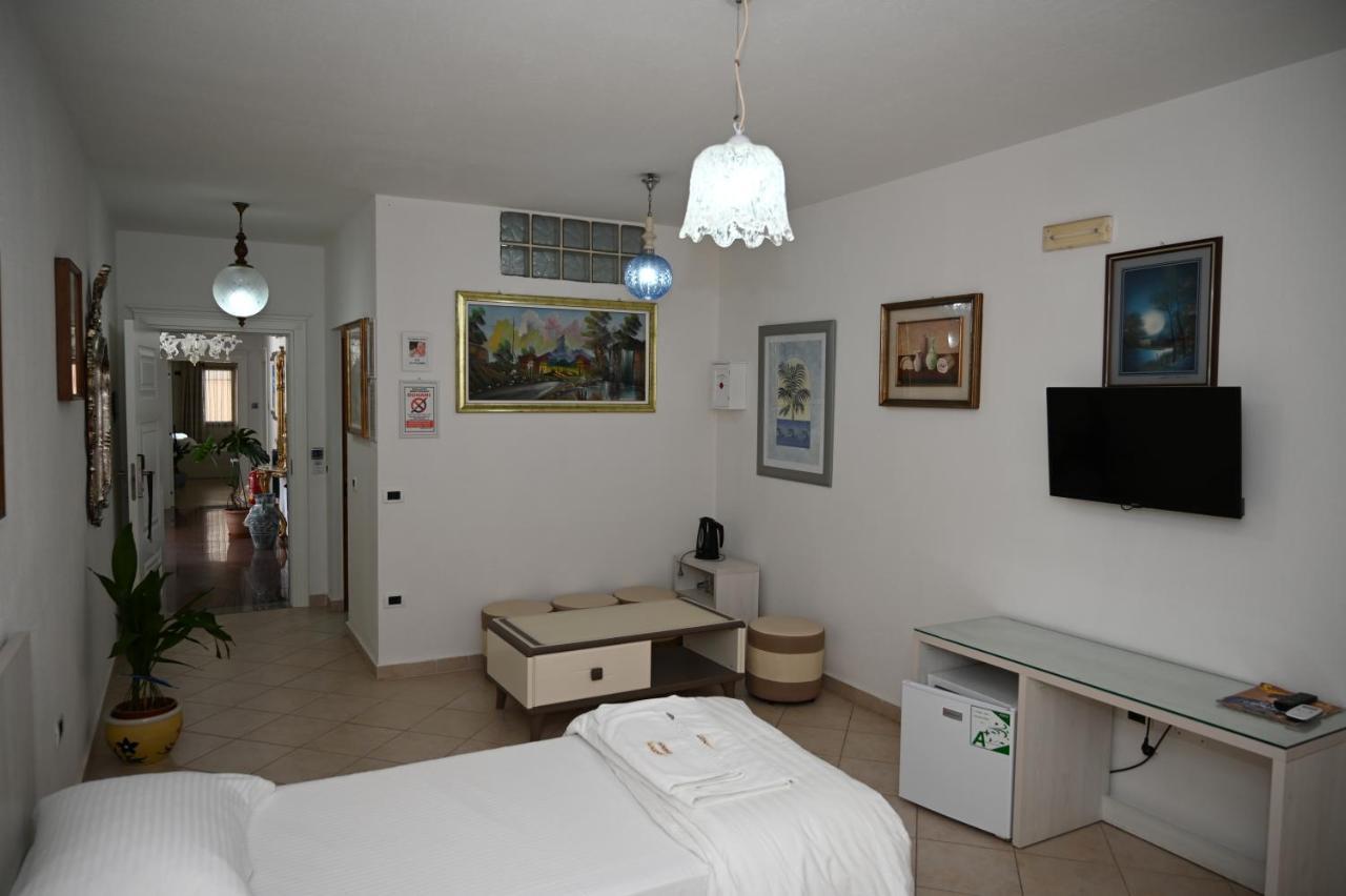 Aparthotel Shkodra ดูร์เรส ภายนอก รูปภาพ