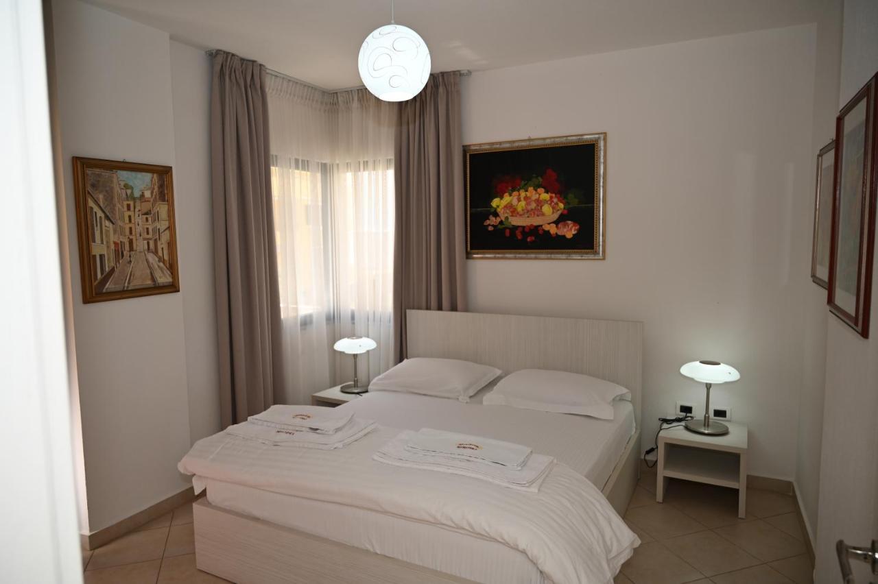 Aparthotel Shkodra ดูร์เรส ภายนอก รูปภาพ