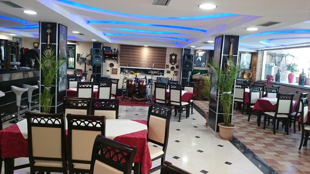 Aparthotel Shkodra ดูร์เรส ภายนอก รูปภาพ