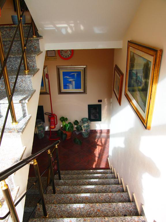 Aparthotel Shkodra ดูร์เรส ภายนอก รูปภาพ