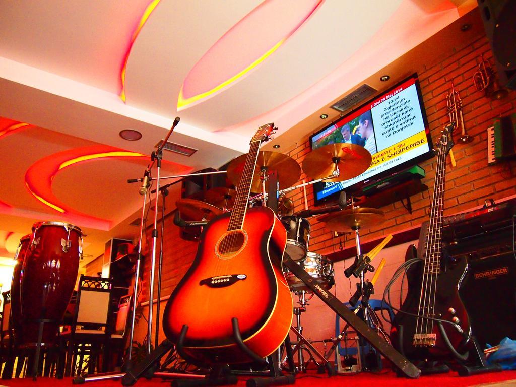 Aparthotel Shkodra ดูร์เรส ภายนอก รูปภาพ