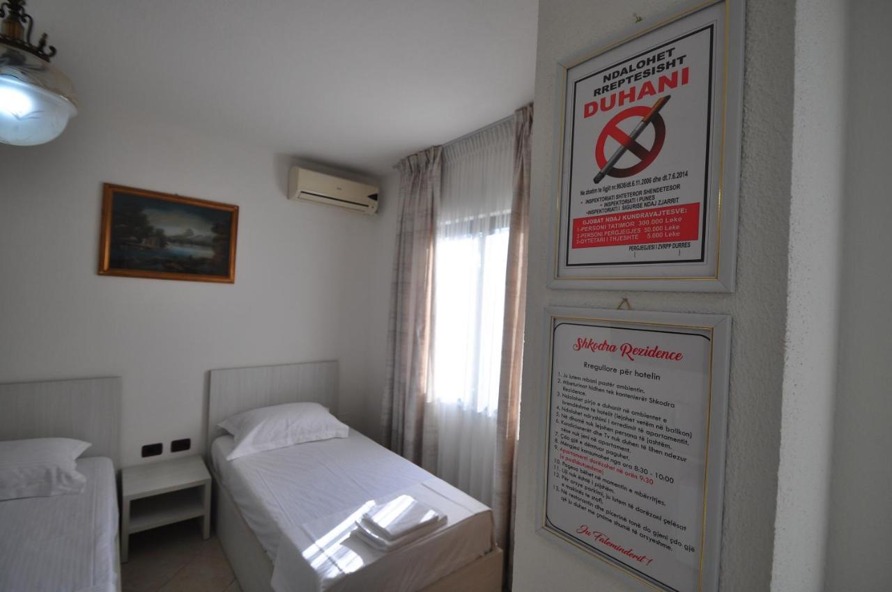 Aparthotel Shkodra ดูร์เรส ภายนอก รูปภาพ