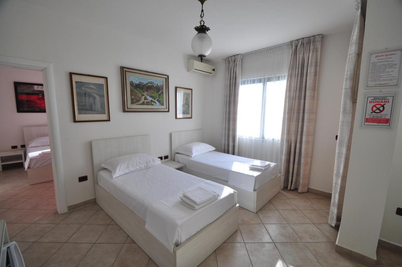 Aparthotel Shkodra ดูร์เรส ภายนอก รูปภาพ