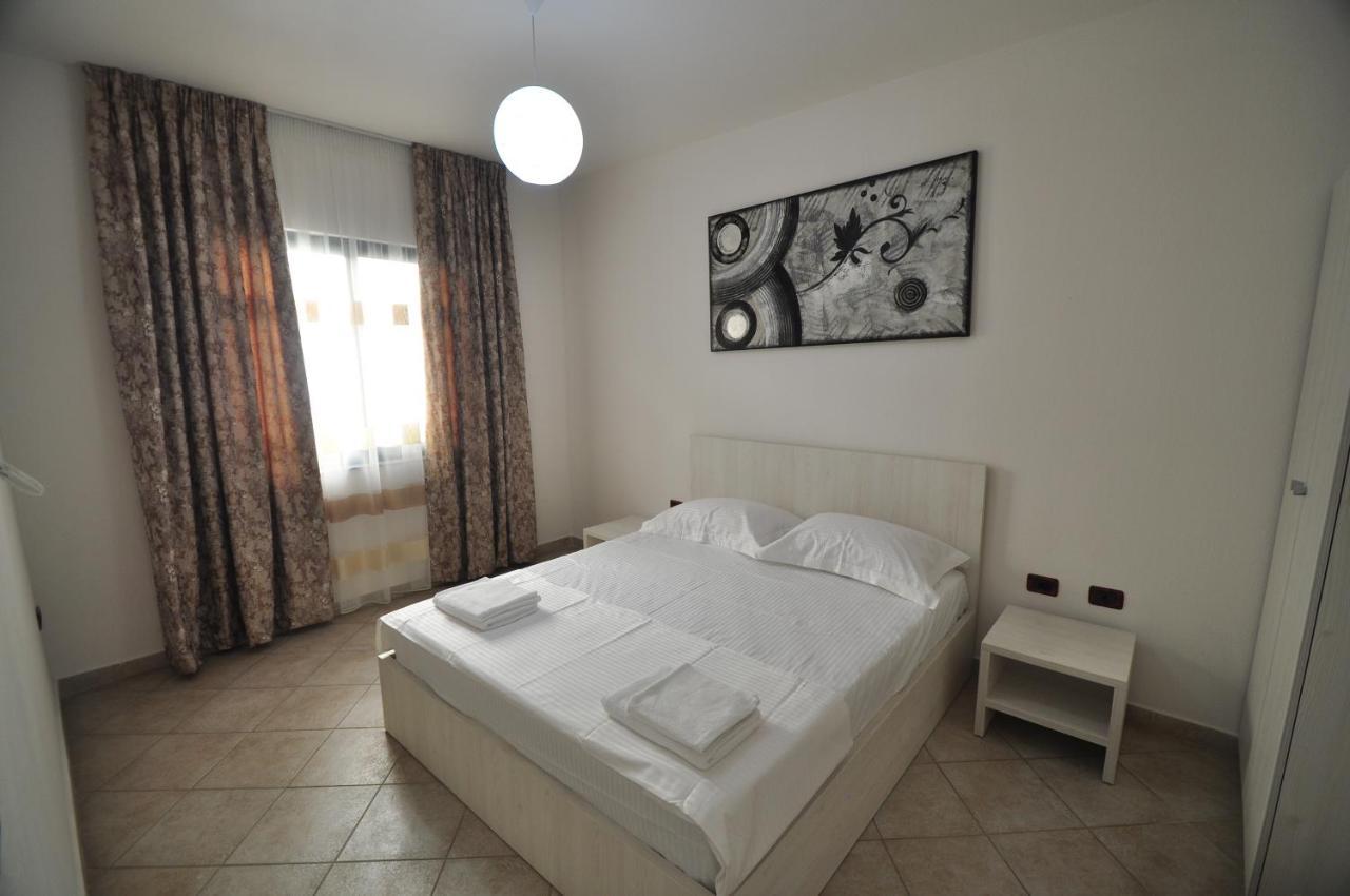 Aparthotel Shkodra ดูร์เรส ภายนอก รูปภาพ